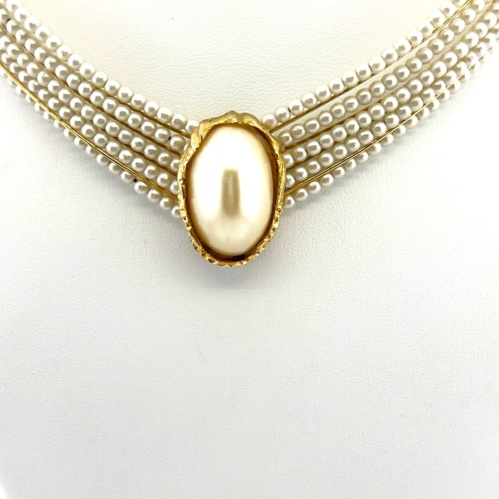 Elegant Gold Toned and Faux Pearl Choker/Necklace Sits at the Throat - Picture 2 of 10